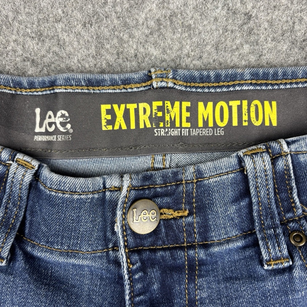 Lee Extreme Motion Jeans Mens 36x30 Straight Fit Tapered Leg Dark Wash Denim - Picture 3 of 11